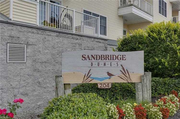 204 Sandbridge Rd #404 Virginia Beach, VA 23456