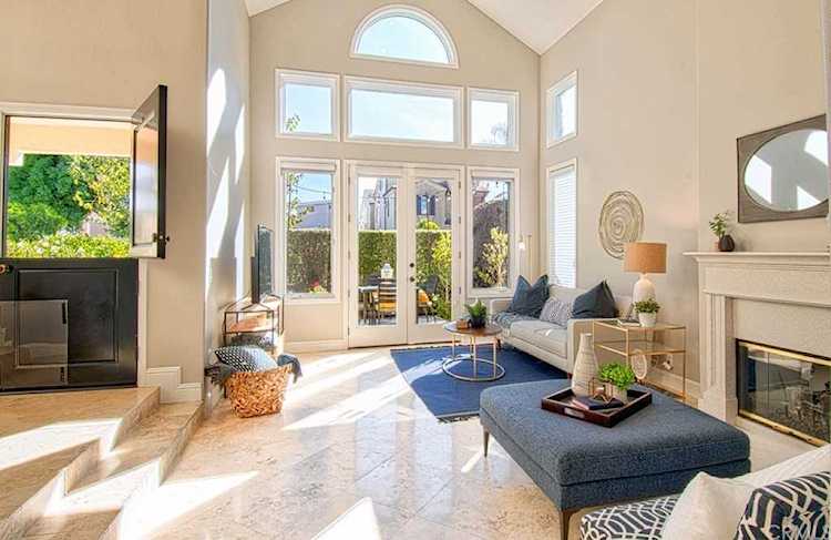 611 Begonia Avenue #A Corona Del Mar, CA 92625