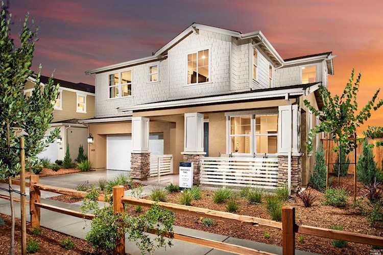 2581 Francisco Avenue Santa Rosa, CA 95403