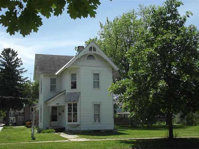 291 E Main St #Felt Evansville, WI 53536-1127