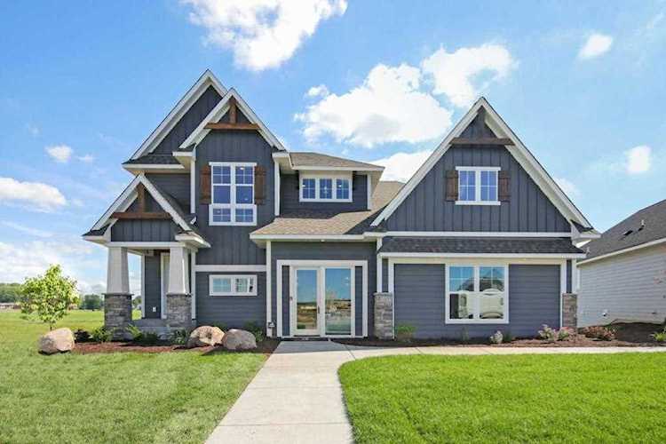 10833 38th Trail N Lake Elmo, MN 55042