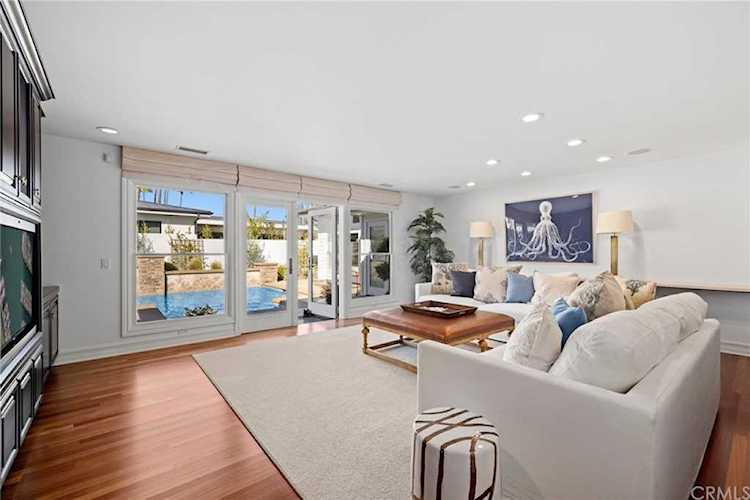 2024 Altura Drive Corona Del Mar, CA 92625