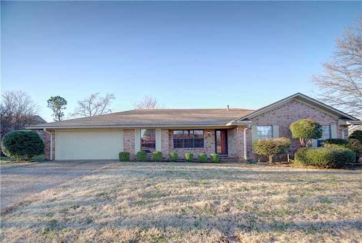 9716 Jenny Lind Fort Smith, AR 72908