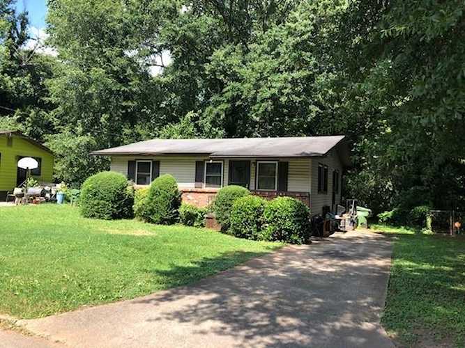 145 Rockyford Rd Atlanta, GA 30317