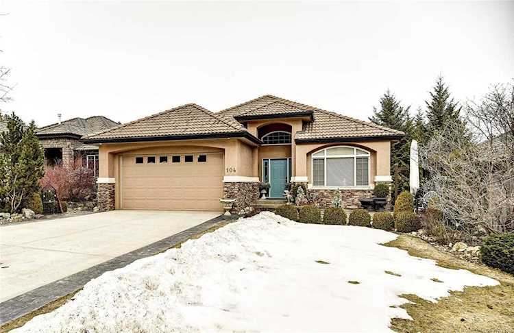 1950 Capistrano Drive Kelowna, BC V1Y2N7