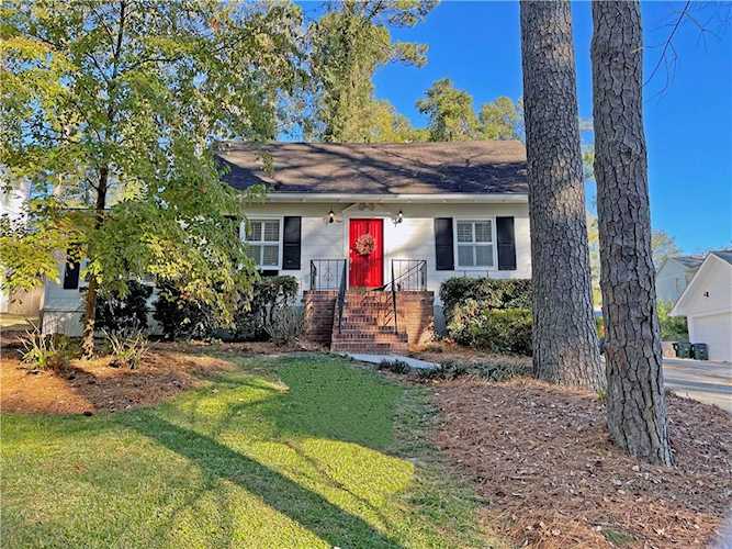 3200 Parkridge Crescent Atlanta, GA 30341