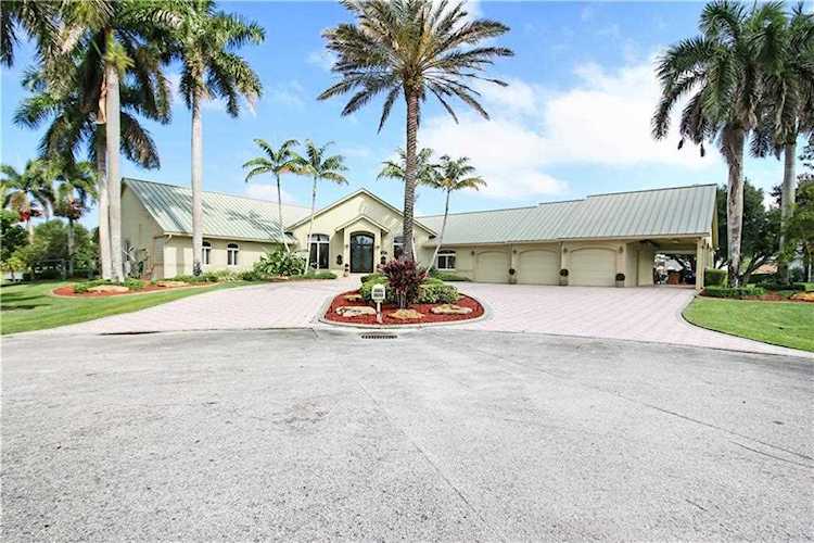 15001 Foxheath Drive Southwest Ranches, FL 33331
