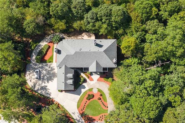 10970 Old Stone Ct Johns Creek, GA 30097
