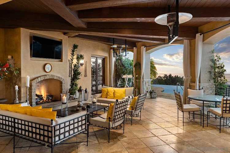 1904 Estrada Way La Jolla, CA 92037