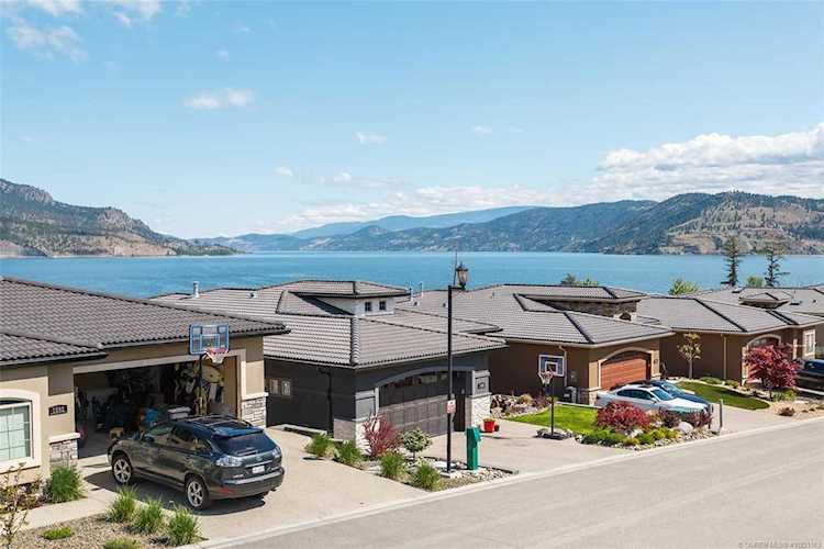 1589 Marina Way West Kelowna, BC V1Z4E1