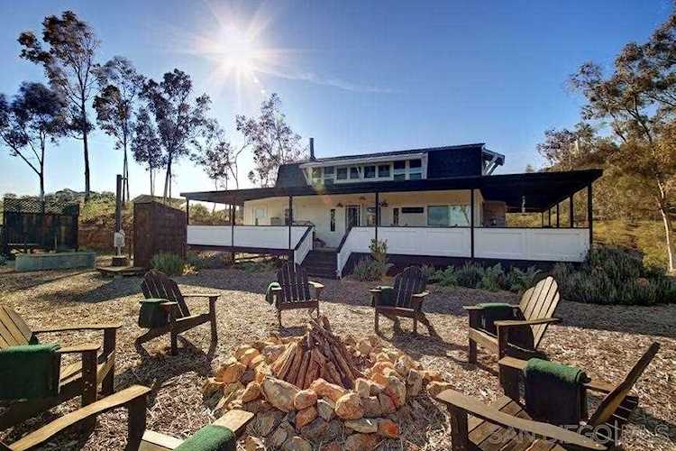 23898 Crown Hill Lane Escondido, CA 92027