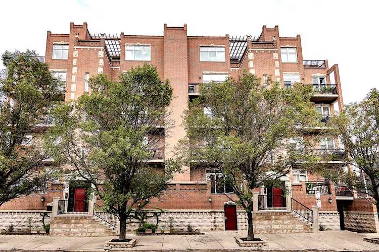 816 W Hubbard St #2 Chicago, IL 60642 | MLS 10944275 Photo 1