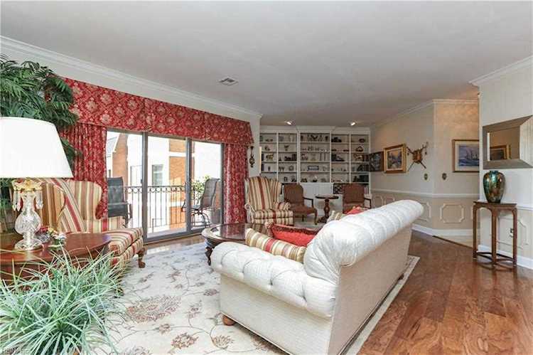 1102 Botetourt Gardens #B6 Norfolk, VA 23507