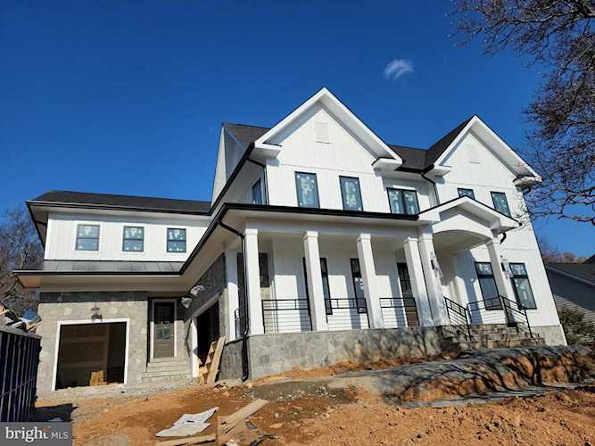 2124 Mckay St Falls Church, VA 22043
