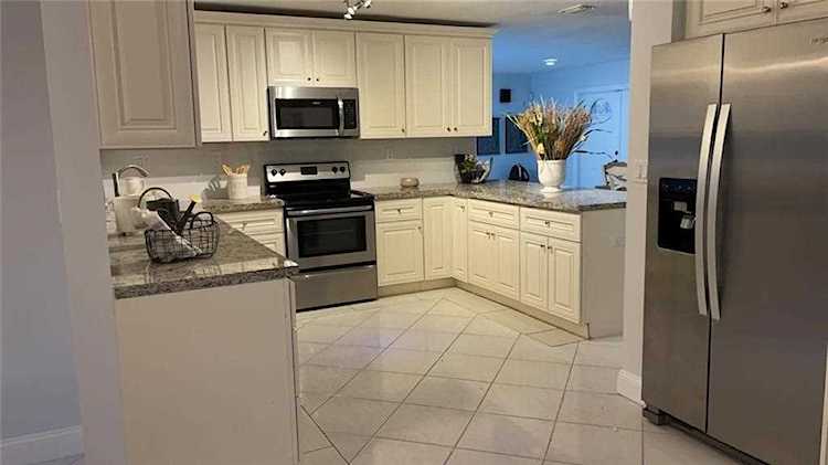 16534 Saddle Club Rd Weston, FL 33326