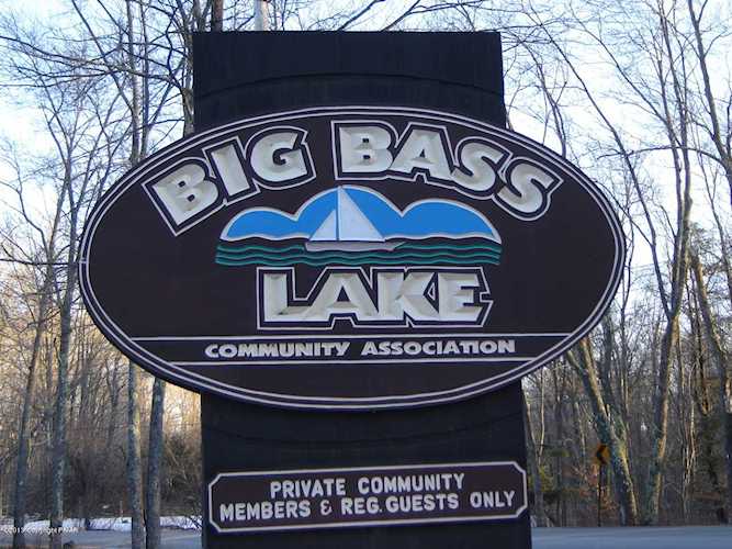 404-C Big Bass Dr Gouldsboro, PA 18424