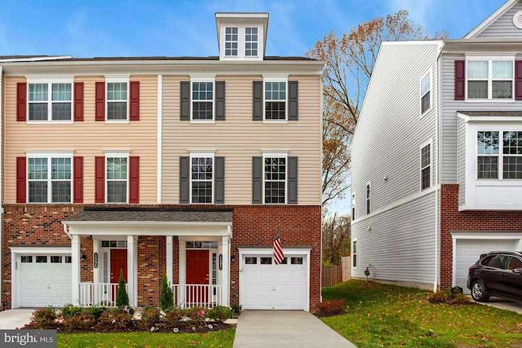 1597 Dorothy Ln Woodbridge, VA 22191