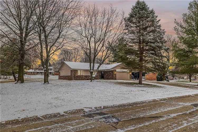 5309 Birch Ln Greenwood, IN 46143