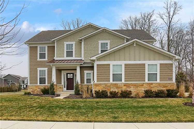 11450 Evergreen Way Zionsville, IN 46077