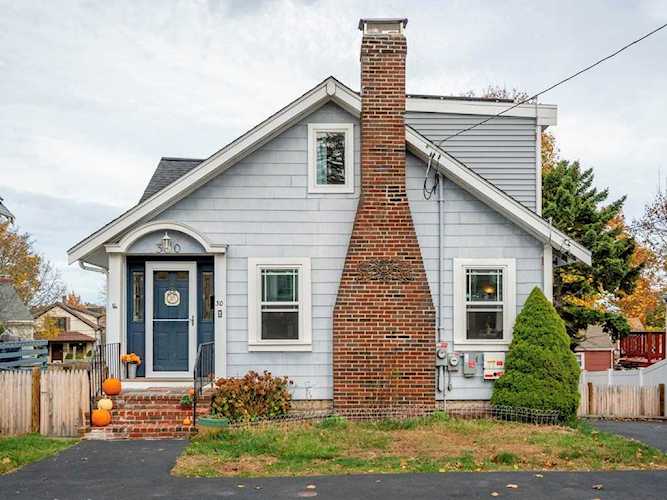 30 Weyham Rd Weymouth, MA 02191 | MLS 72756393 Photo 1