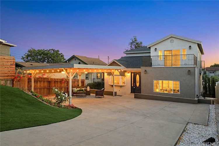2506 Berkeley Avenue Los Angeles, CA 90026