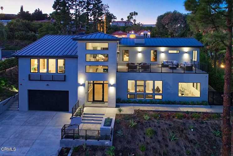 10825 Vicenza Way Los Angeles, CA 90077