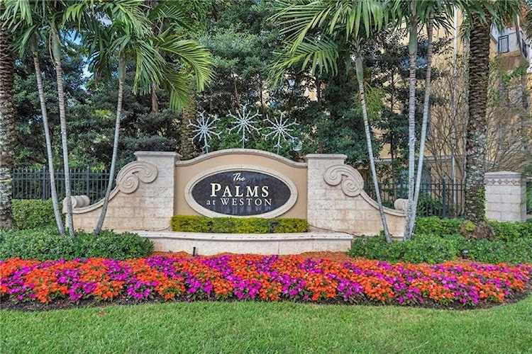 16102 Emerald Estates Dr #427 Weston, FL 33331
