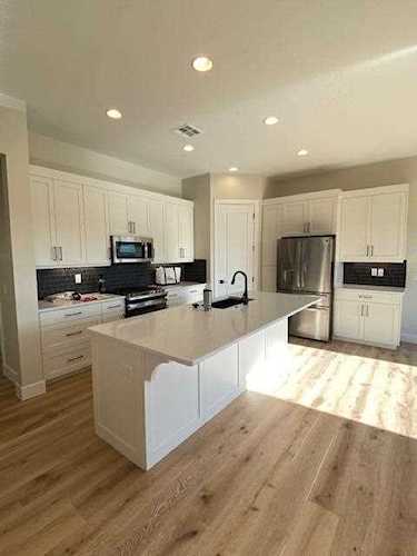 1218 W Copeland DR St George, UT 84790