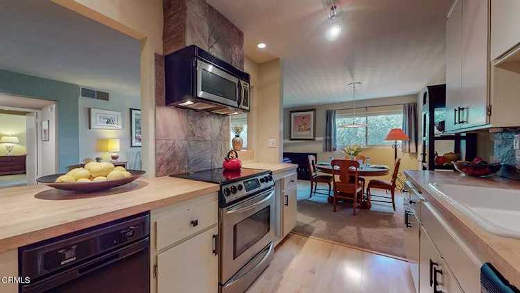 2929 Waverly Drive #211 Los Angeles, CA 90039