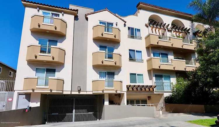 1319 N Detroit Street #PH 2 Los Angeles, CA 90046