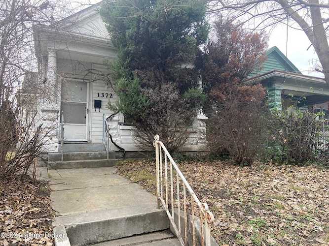 1372 Dixie Hwy Louisville, KY 40210