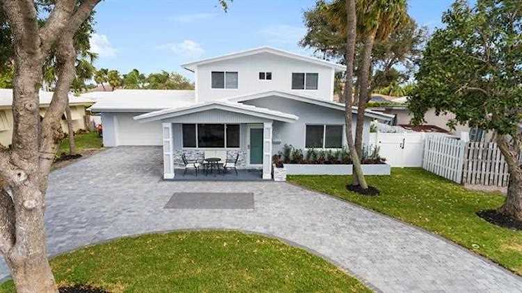 255 Corsair Ave Lauderdale By The Sea, FL 33308