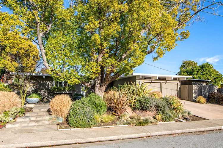 630 Barberry Lane San Rafael, CA 94903
