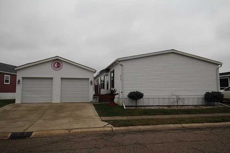 314 Robert Drive Pataskala, OH 43062
