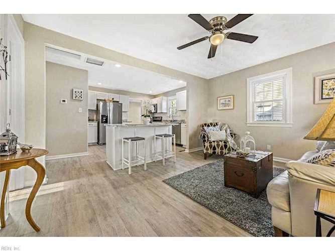 11 Tyron Place Portsmouth, VA 23702
