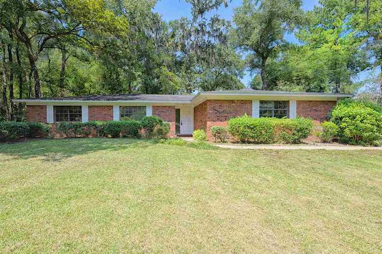 2617 Bantry Bay Dr Tallahassee, FL 32309 in Foxcroft Photo 1