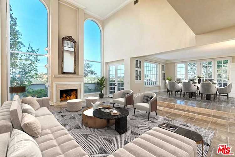 12317 Ridge Circle Los Angeles, CA 90049
