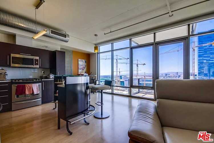 1100 S Hope Street #914 Los Angeles, CA 90015