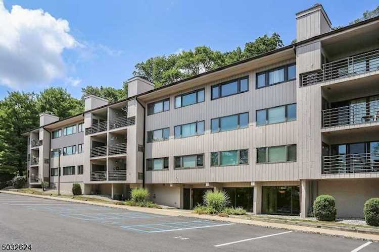 41 Mount Kemble Ave 202 Morristown Town, NJ 07960