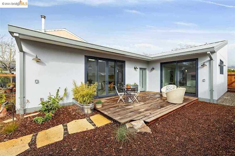1429 10Th St Berkeley, CA 94710