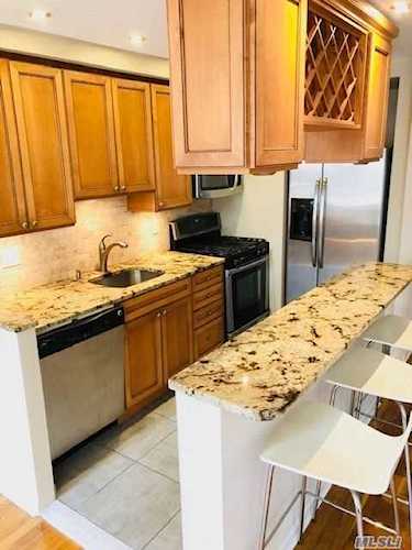 241-20 Northern Blvd. Douglaston, NY 11362
