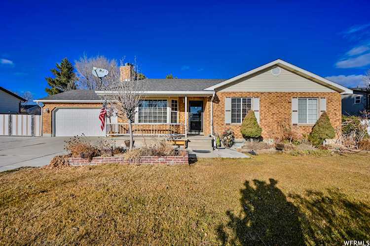3946 W S Donalbain St South Jordan, UT 84009