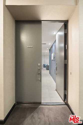 9255 Doheny Road #2003 West Hollywood, CA 90069