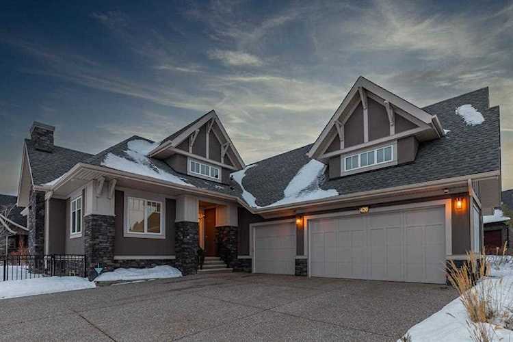 420 Coopers Terrace SW Airdrie, AB T4B 3W2