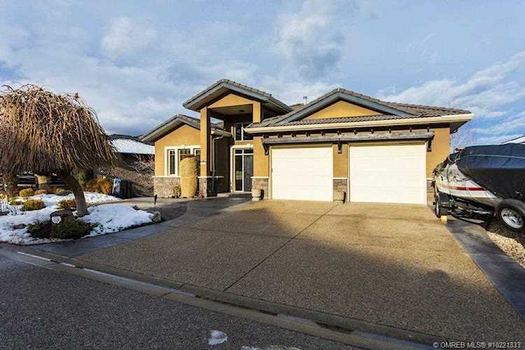 674 Arbor View Drive Kelowna, BC V1W4Z7