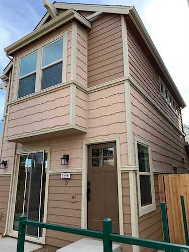 2598 1st Street Napa, CA 94558