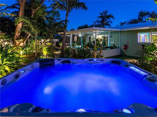 2909 NW 6th Ave Wilton Manors, FL 33311