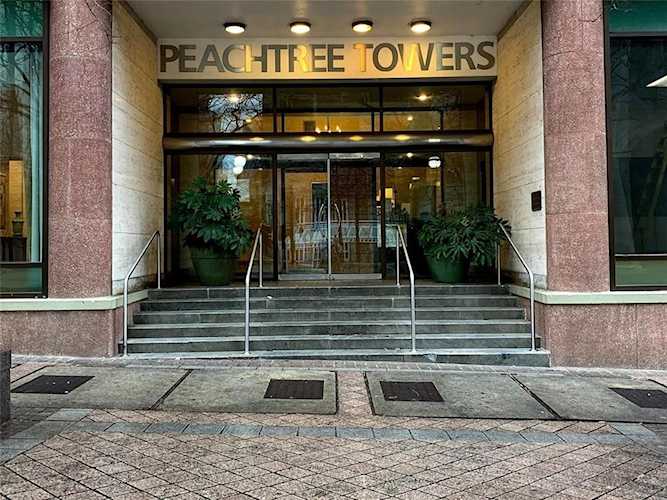 300 W Peachtree St NW #10J Atlanta, GA 30308