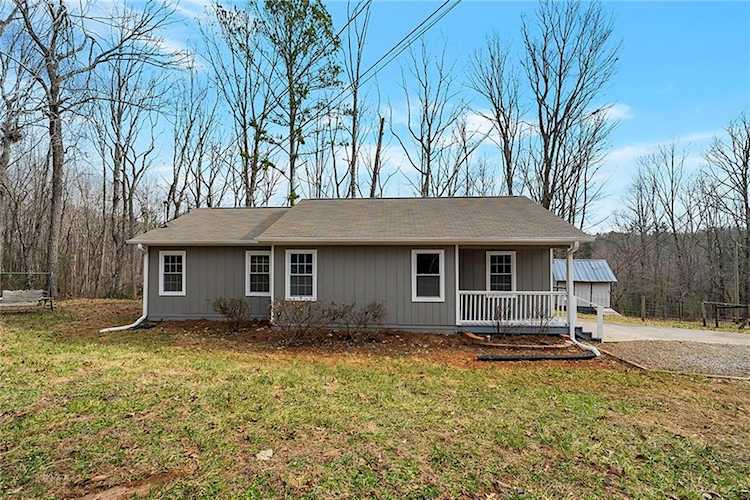 421 Beaver Ridge Rd Jasper, GA 30143