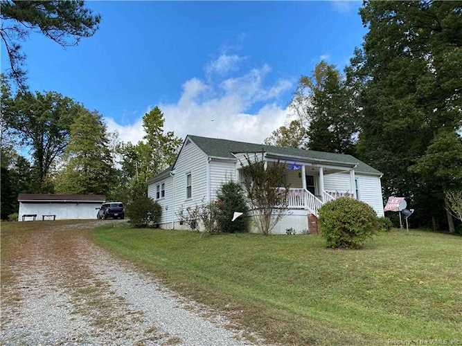 3885 Lewis B Puller Memorial Hwy Saluda VA 23149 | MLS# 2004453 - TREG.com Photo 1